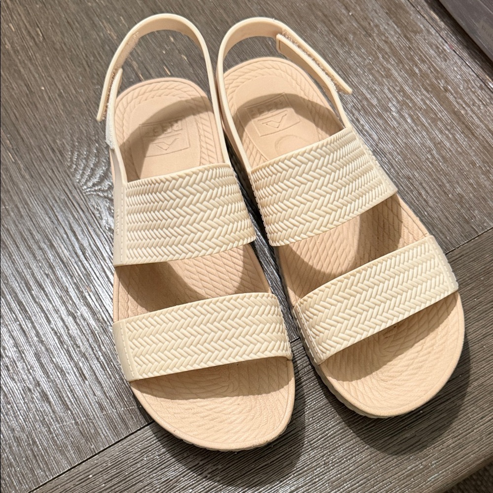 Reef sandals